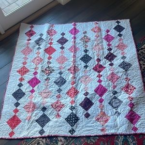 Handmade Chandelier Quilt Throw Blanket White Black Pink Red  (DOG NOT INCLUDED)
